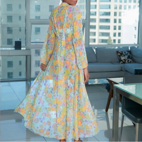 Savage X Fenty Freshly Picked Floral Print Pantyhose & Free Spirit Maxi Robe Set - Picture 3 of 13